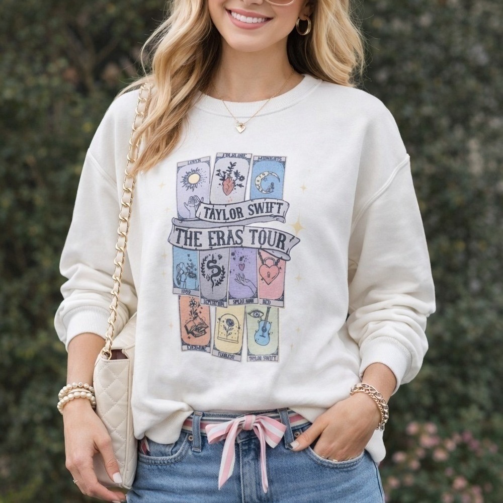 Taylor Swift Sweatshirt Womens L Soft Eco‎ Fleece Eras Tour Tarot Card Swiftie